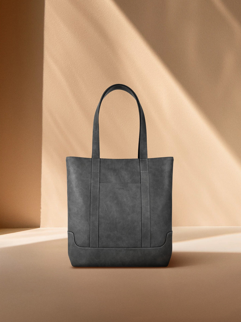 Tern Toku M plant-based leather carry-all tote bag in solid grey